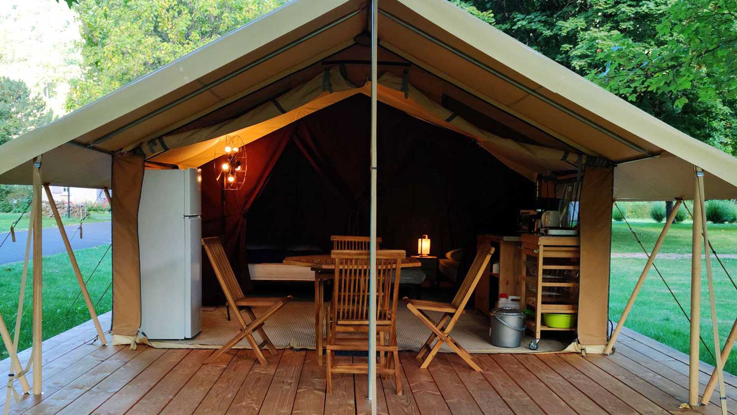 camping-auvergne-bungalow
